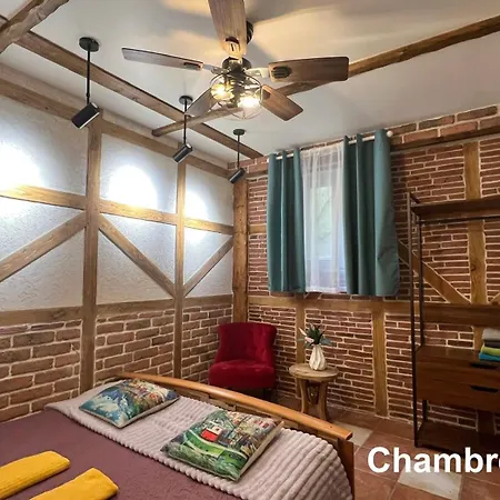 Appartamento En Art - 3 - 3 Salles De Bains - 8 Pers - Cuisine - Salon - Piscine - Parking *